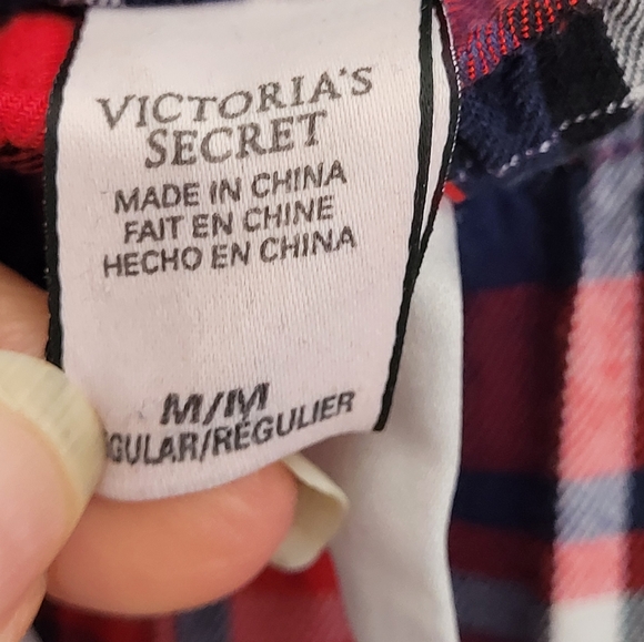 Victoria's Secret 2 Piece Pajama Set Red Plaid Button Down Lightweight Medium - Picture 9 of 10